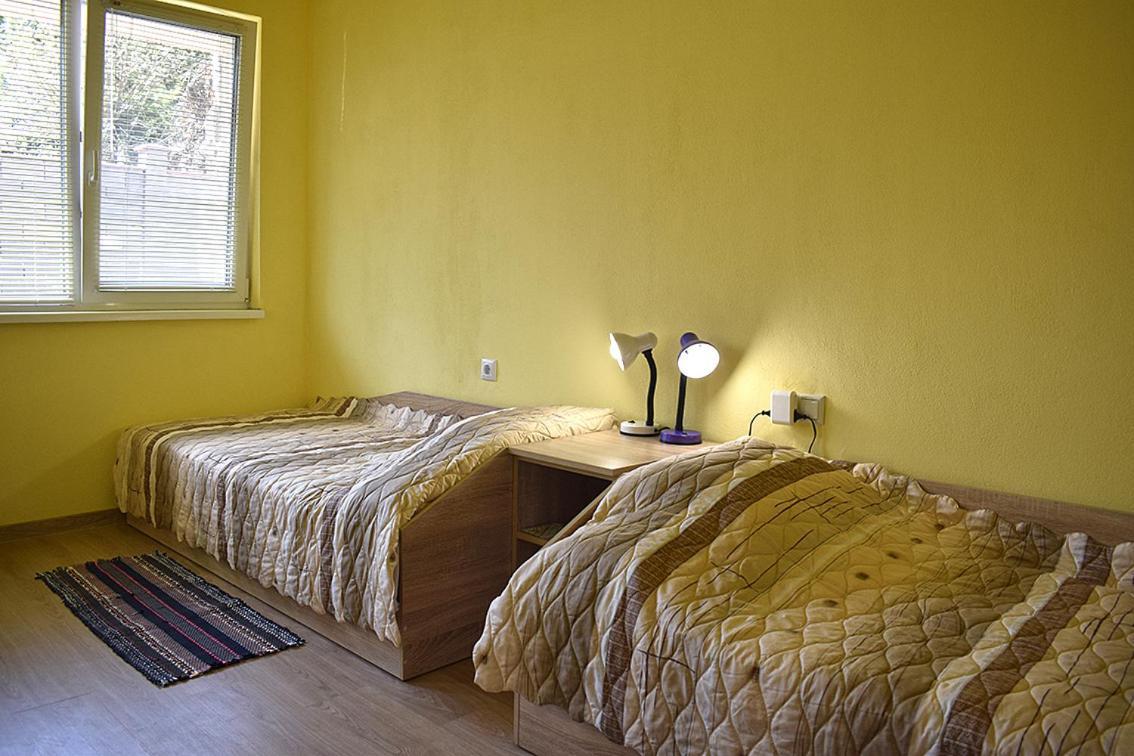 Starlight Studios Burgas Esterno foto